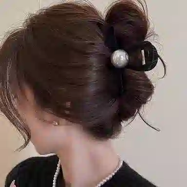 ZANC Velvet Large Hair Clip