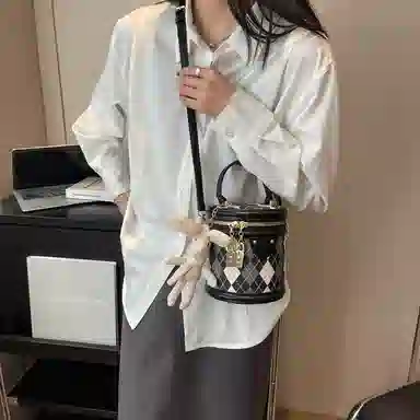SEVENMOONS Bucket Bag