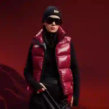 高梵 纯色立领拉链保暖马甲 男女同款 安可拉红