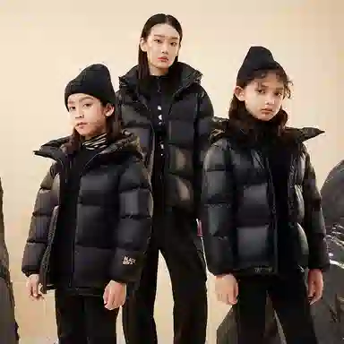 高梵 黑金鹅绒小火山亲子装短款加厚羽绒服 儿童款