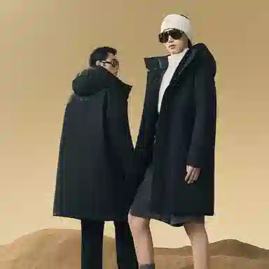 高梵 奢华户外科技纯色舒适保暖羽绒服 男女同款 黑色