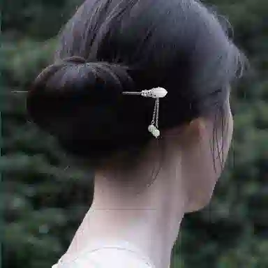 聆听花开 新中式玉兰花流苏簪子高级感步摇发钗古风饰品 铜镀银 发簪 女款