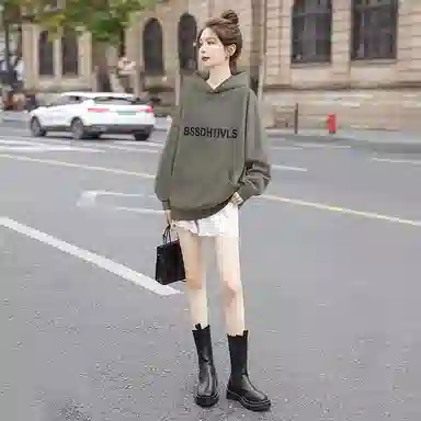 丝柏舍 连帽撞色字母图案上衣学院风减龄宽松长袖休闲加绒卫衣 女款 橄榄绿