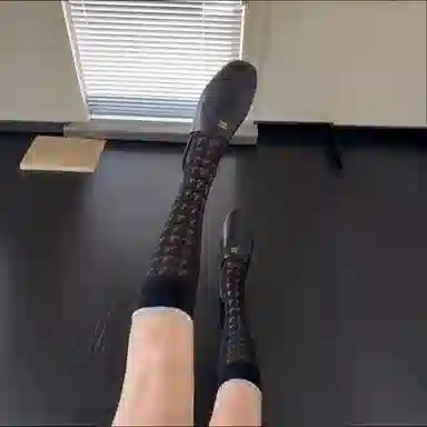 LUNNIFEIYA High-Value INS Style Socks