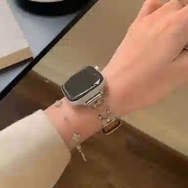 潮流腕 表带 苹果适用 金属 皮质材质 可爱小鼠镶钻拼鳄鱼纹表带适用苹果手表腕带男女通用