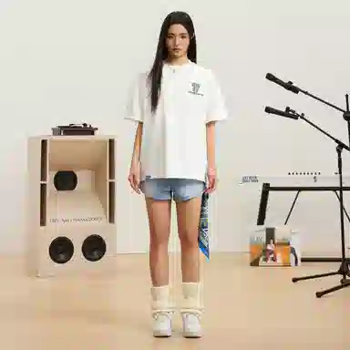 STK SMALL TOWN KID T