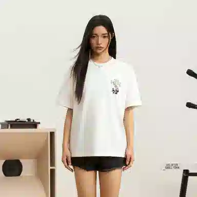 STK SMALL TOWN KID T