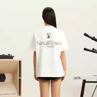 STK SMALL TOWN KID T