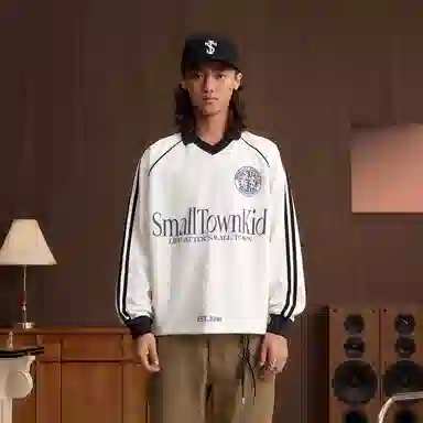 STK SMALL TOWN KID T