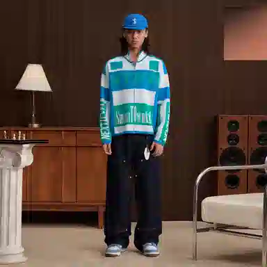 STK SMALL TOWN KID STK