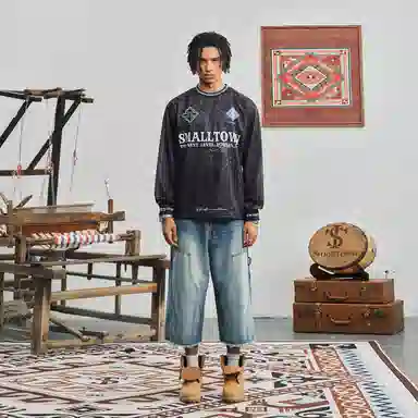 STK SMALL TOWN KID T