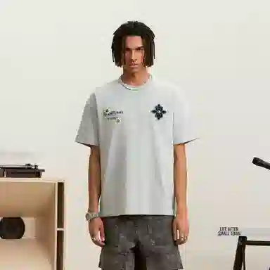 STK SMALL TOWN KID T