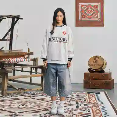 STK SMALL TOWN KID T