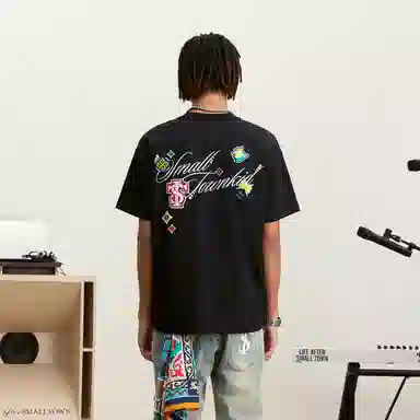 STK SMALL TOWN KID T