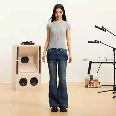 STK SMALL TOWN KID T