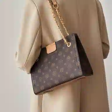 AOKANG Chain Shoulder Bag