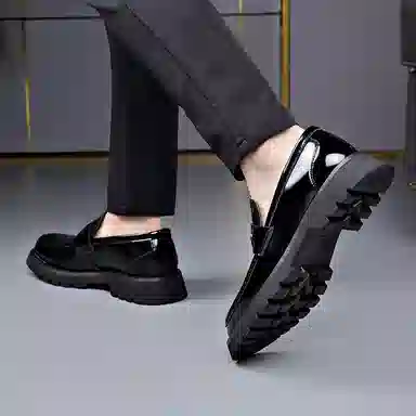 SHUPATE Loafers Black