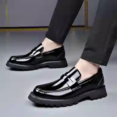 SHUPATE Loafers Black