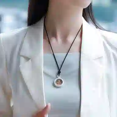 喃呢 藏式热贡黄财神唐卡嘎乌盒毛衣链新中式国风国潮手工编制简约百搭好运吉祥 项链 男女同款情侣款 礼物礼盒