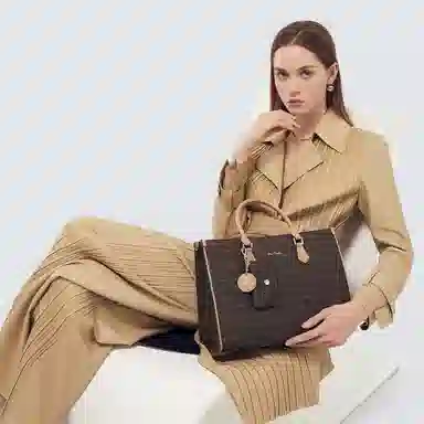 Pierre Cardin Classic Shoulder Bag