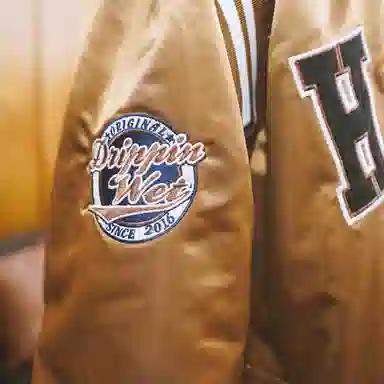 Holycrap 05logo