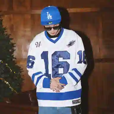 Holycrap 16 Embroidered Long Sleeve Sweatshirt White