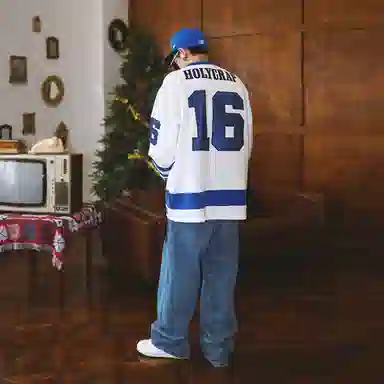 Holycrap 16 Embroidered Long Sleeve Sweatshirt White