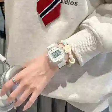 番米拉石英机芯 硅胶表带 国表 女表 米色表盘