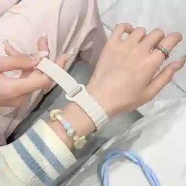 番米拉 石英机芯 硅胶表带 国表 女表 蓝色表盘 磁吸贴贴