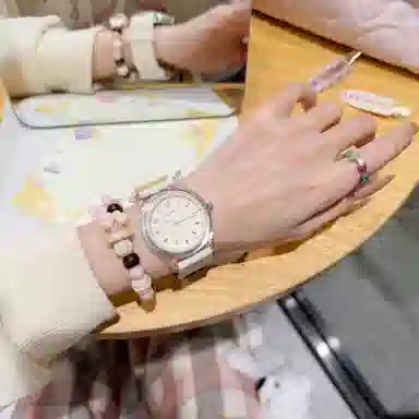 番米拉 石英机芯 硅胶表带 国表 女表 白色表盘