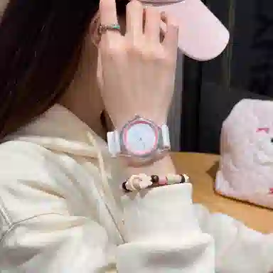 番米拉 石英机芯 硅胶表带 国表 女表 白色表盘