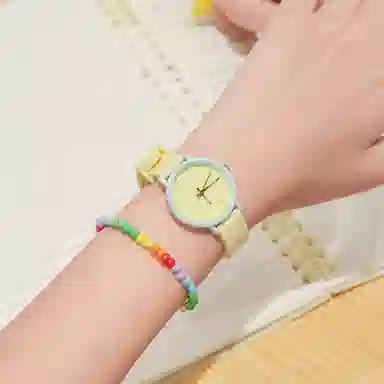 番米拉石英机芯 硅胶表带 国表 女表 红色表盘