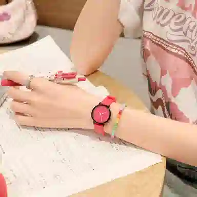 番米拉石英机芯 硅胶表带 国表 女表 红色表盘