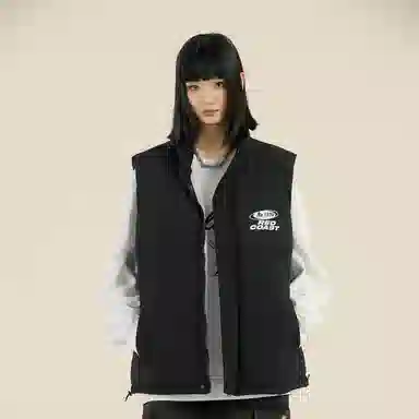 三体 不要回答系列 美式复古简约纯色基础款字母印花立领宽松休闲厚款保暖百搭舒适户外城市风马甲 男女同款