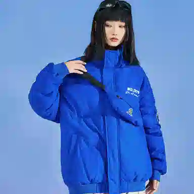 三体 红岸基地系列 含挎包字母徽章印花基础款宽松户外防水防风休闲保暖加厚立领羽绒服 男女同款