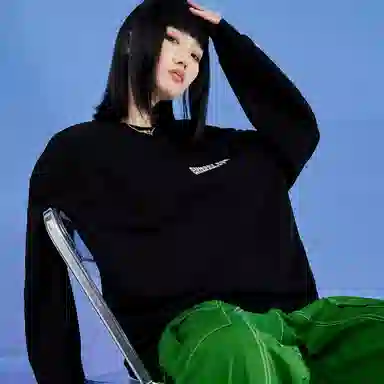 三体 字母人物印花宽松圆领套头美式复古长袖重磅卫衣 男女同款