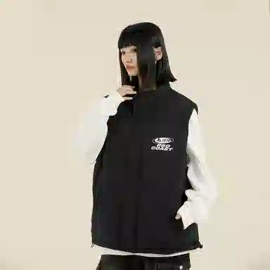 三体 不要回答系列 美式复古简约纯色基础款字母印花立领宽松休闲厚款保暖百搭舒适户外城市风马甲 男女同款