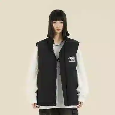 三体 不要回答系列 美式复古简约纯色基础款字母印花立领宽松休闲厚款保暖百搭舒适户外城市风马甲 男女同款