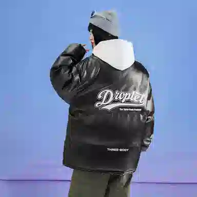三体 水滴系列 保暖加厚防风防水防寒宽松基础款字母印花美式复古休闲户外机能风长袖面包服高街潮牌柔软舒适棉服 男女同款