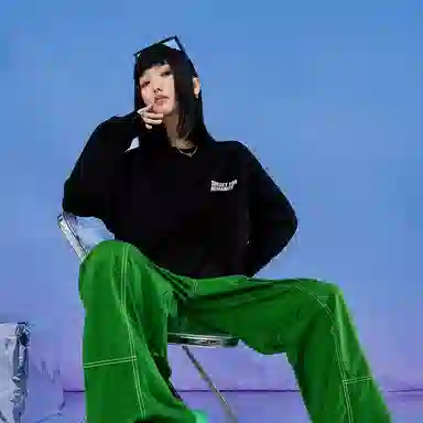 三体 字母人物印花宽松圆领套头美式复古长袖重磅卫衣 男女同款