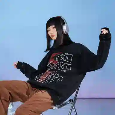 三体 字母印花休闲宽松圆领复古套头重磅保暖长袖卫衣 男女同款