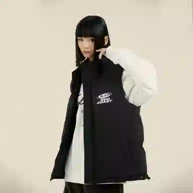 三体 不要回答系列 美式复古简约纯色基础款字母印花立领宽松休闲厚款保暖百搭舒适户外城市风马甲 男女同款