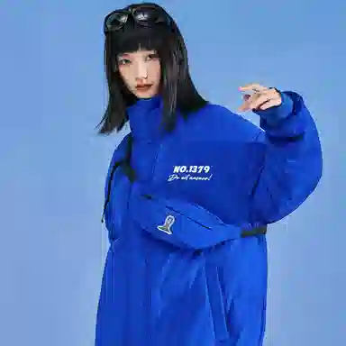 三体 红岸基地系列 含挎包字母徽章印花基础款宽松户外防水防风休闲保暖加厚立领羽绒服 男女同款