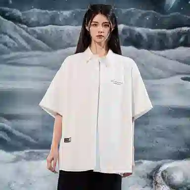 三体 不要回答系列 简约字母印花基础翻领开衫休闲宽松百搭美式复古高街潮牌时尚舒适学生多巴胺透气薄款短袖衬衫 男女同款