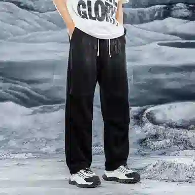 三体 危机脱水系列 简约字母印花直筒宽松垂感自然基础款美式复古高街潮牌时尚百搭舒适薄款多巴胺学生户外休闲裤 男女同款 黑色