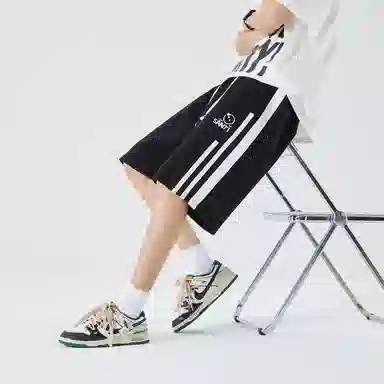 三体 文明系列 符号字母绣标条纹拼接撞色系带直筒美式复古时尚百搭高街运动潮牌新款舒适男士透气无性别穿搭休闲短裤 男女同款