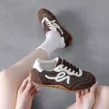 Aokang Classic Low-Top Sneakers