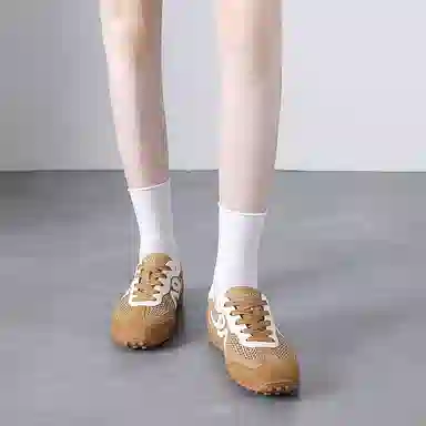 Aokang Classic Low-Top Sneakers