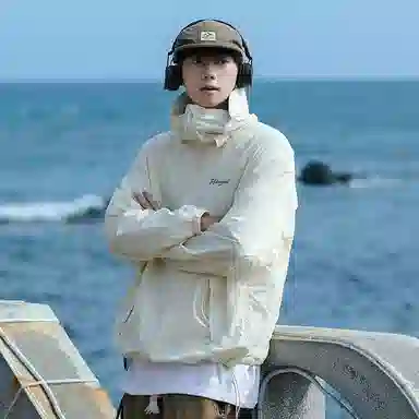 ROBINHOOD UPF50+LOGO