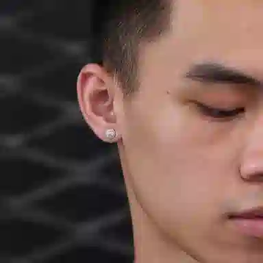 S925